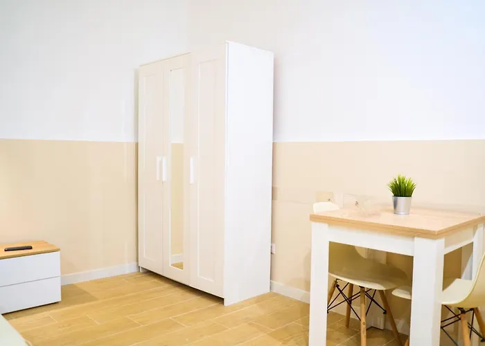 Apartment N.2 500mt Da Policlinico/10min Da Stazione