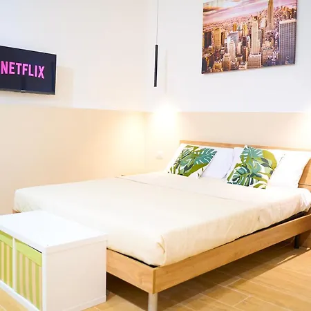 N.2 500mt Da Policlinico/10min Da Stazione *