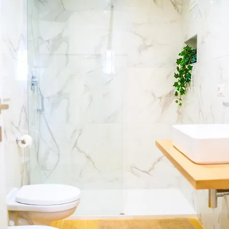 N.2 500mt Da Policlinico/10min Da Stazione Apartman